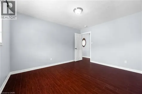 4 Clairfields Drive Guelph ON N1G 5H5