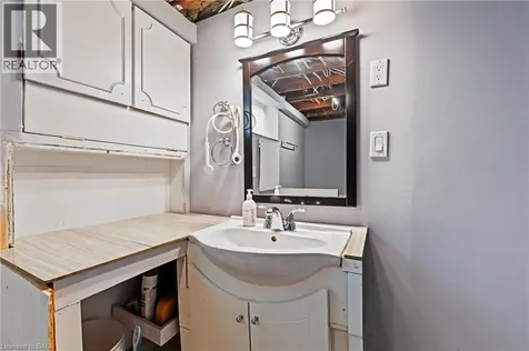 19 Bridge Street St. Catharines ON L2S 2V7