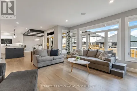 52 Royal Dornoch Drive St. Thomas ON N5R 0K3