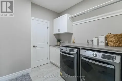 52 Royal Dornoch Drive St. Thomas ON N5R 0K3