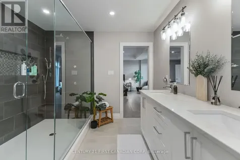 52 Royal Dornoch Drive St. Thomas ON N5R 0K3