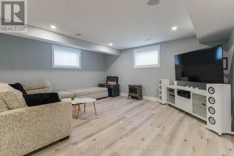 52 Royal Dornoch Drive St. Thomas ON N5R 0K3