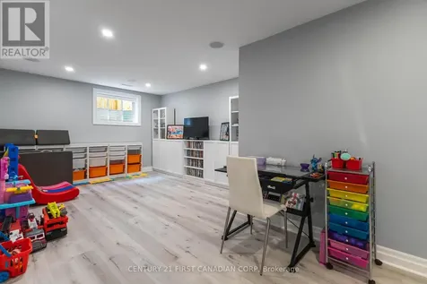 52 Royal Dornoch Drive St. Thomas ON N5R 0K3