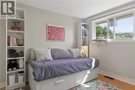 28 Ramsgate Drive Stoney Creek ON L8G 3V5