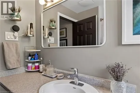 28 Ramsgate Drive Stoney Creek ON L8G 3V5