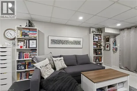 28 Ramsgate Drive Stoney Creek ON L8G 3V5