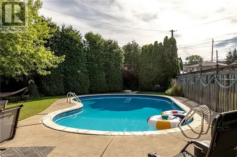 28 Ramsgate Drive Stoney Creek ON L8G 3V5