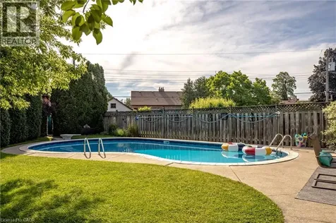 28 Ramsgate Drive Stoney Creek ON L8G 3V5