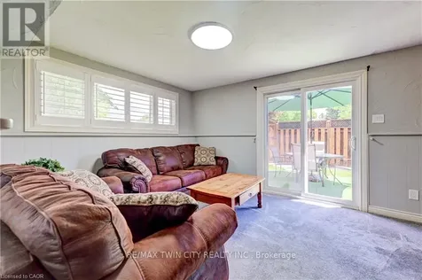 3 Parkland Crescent Kitchener ON N2N 1R5