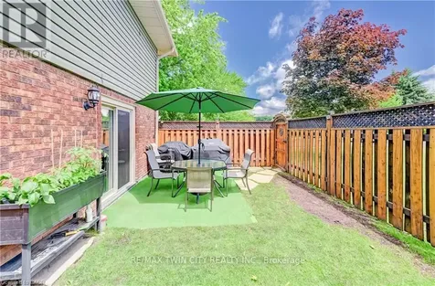 3 Parkland Crescent Kitchener ON N2N 1R5