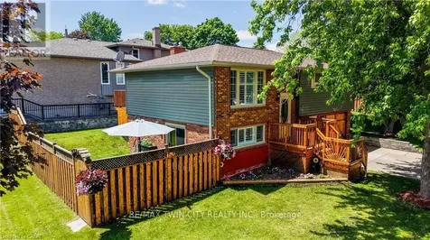 3 Parkland Crescent Kitchener ON N2N 1R5