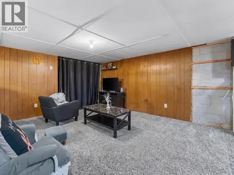 11 Warren Avenue Leamington ON N8H 2R3