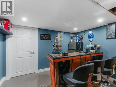 11 Warren Avenue Leamington ON N8H 2R3