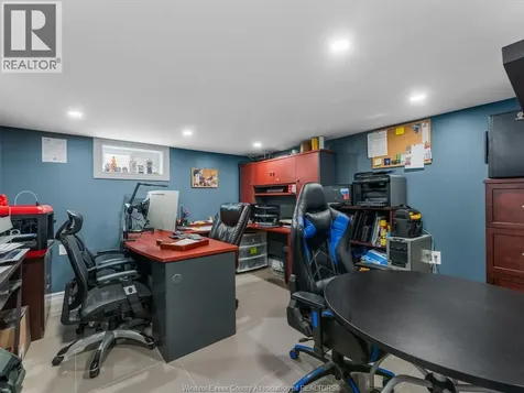 11 Warren Avenue Leamington ON N8H 2R3