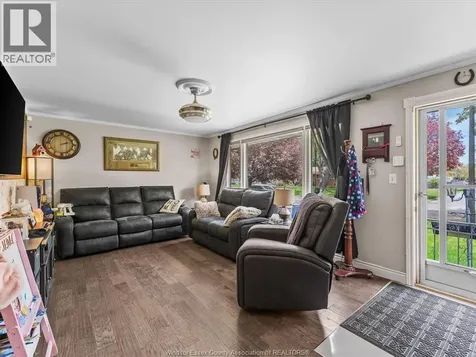 11 Warren Avenue Leamington ON N8H 2R3
