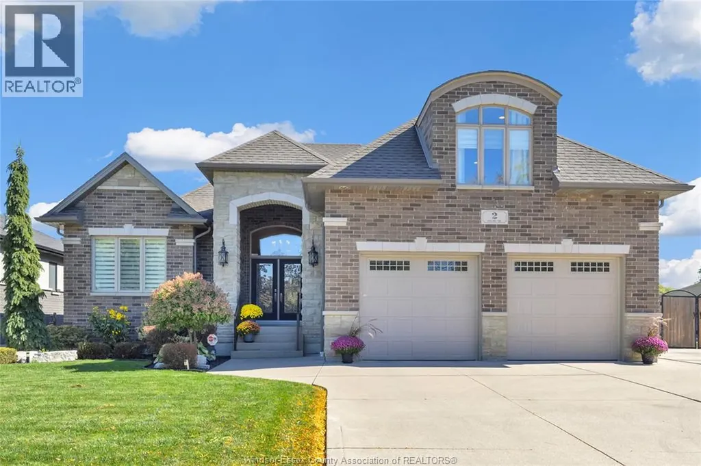 2 Malibu Drive Leamington ON N8H 5G4