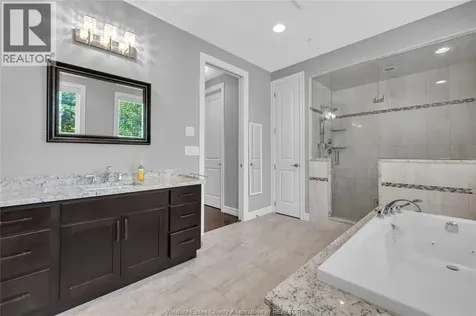 2 Malibu Drive Leamington ON N8H 5G4