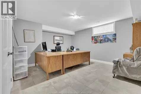 2 Malibu Drive Leamington ON N8H 5G4