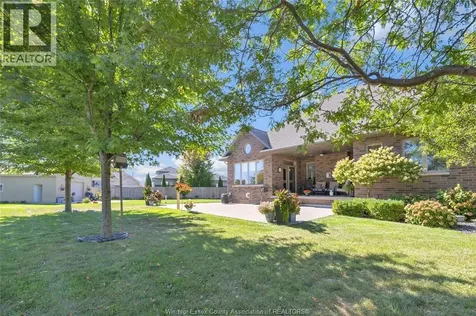 2 Malibu Drive Leamington ON N8H 5G4