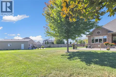 2 Malibu Drive Leamington ON N8H 5G4