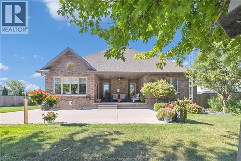 2 Malibu Drive Leamington ON N8H 5G4