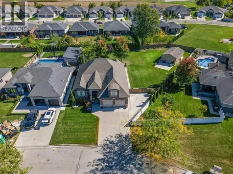 2 Malibu Drive Leamington ON N8H 5G4