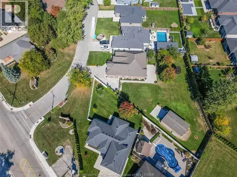 2 Malibu Drive Leamington ON N8H 5G4
