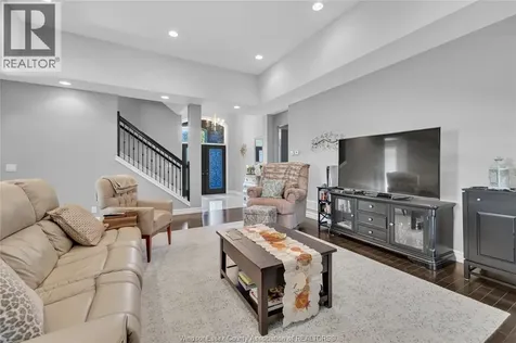 2 Malibu Drive Leamington ON N8H 5G4