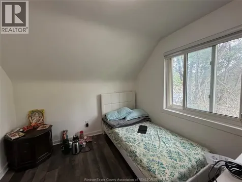 1206 Rankin Windsor ON N9B 2S6