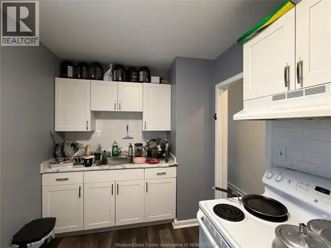 1206 Rankin Windsor ON N9B 2S6