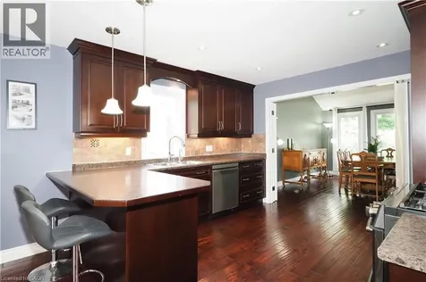 32 Notchwood Court Kitchener ON N2A 3L6