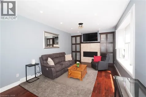 32 Notchwood Court Kitchener ON N2A 3L6