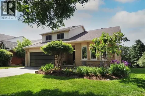 32 Notchwood Court Kitchener ON N2A 3L6