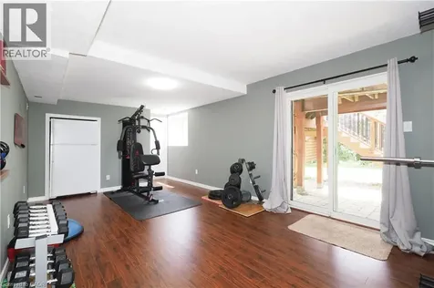 32 Notchwood Court Kitchener ON N2A 3L6