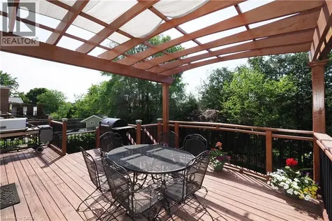 32 Notchwood Court Kitchener ON N2A 3L6