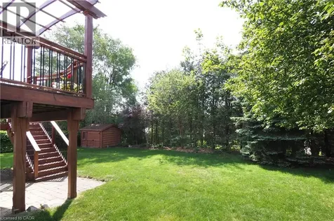 32 Notchwood Court Kitchener ON N2A 3L6