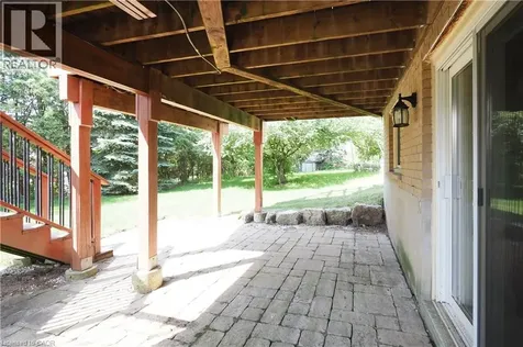 32 Notchwood Court Kitchener ON N2A 3L6