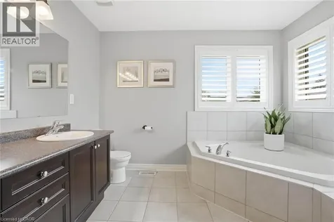 27 Barrett Avenue Brantford ON N3S 0B2