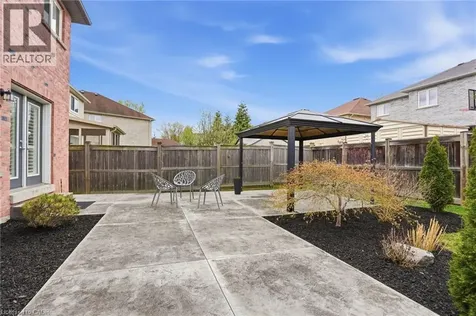 27 Barrett Avenue Brantford ON N3S 0B2