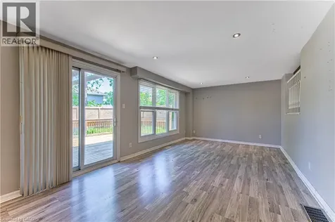 537 Shingle Bridge Place Cambridge ON N3H 5C4