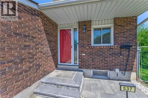 537 Shingle Bridge Place Cambridge ON N3H 5C4