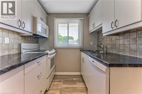 537 Shingle Bridge Place Cambridge ON N3H 5C4