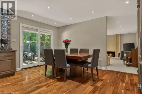 23 Lantern Lane Dundas ON L9H 6N9