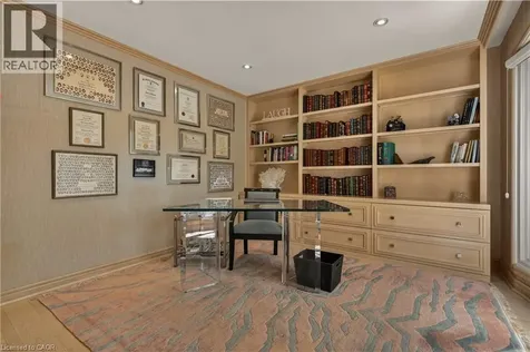 23 Lantern Lane Dundas ON L9H 6N9