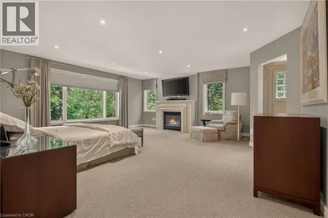 23 Lantern Lane Dundas ON L9H 6N9