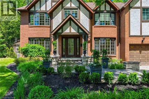 23 Lantern Lane Dundas ON L9H 6N9