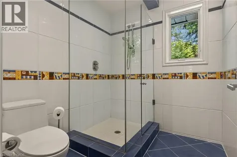 23 Lantern Lane Dundas ON L9H 6N9