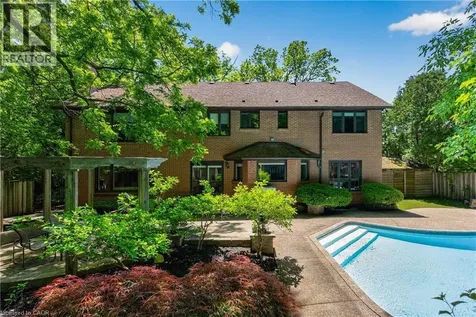 23 Lantern Lane Dundas ON L9H 6N9