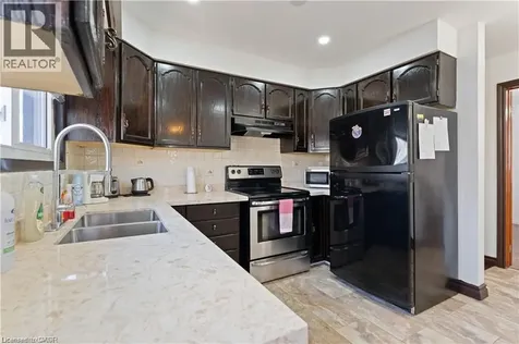 25 Palace Street Brantford ON N3T 3W5