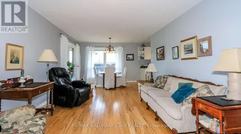 15 Murray Street Orillia ON L3V 2L8